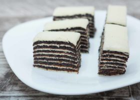 Posna torta sa makom