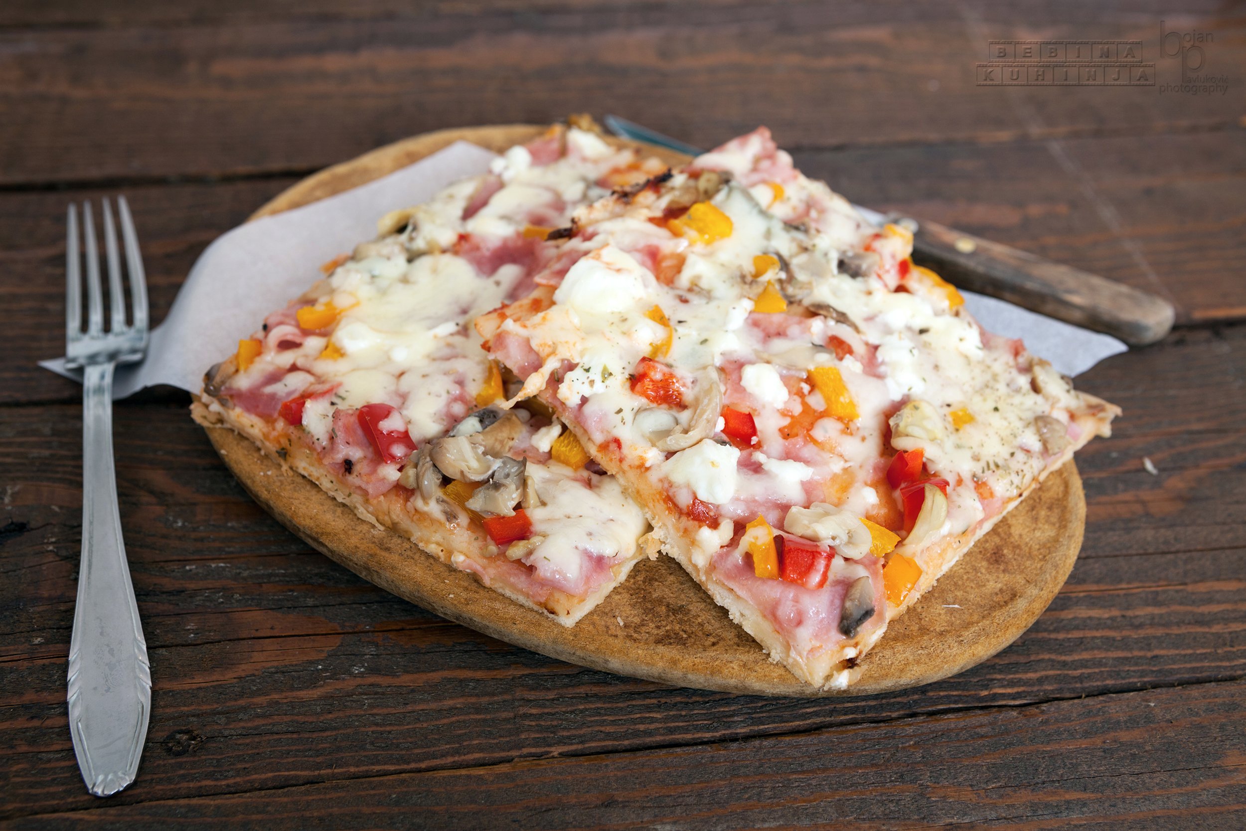 Testo za picu – Pizza sa stišnjenom šunkom
