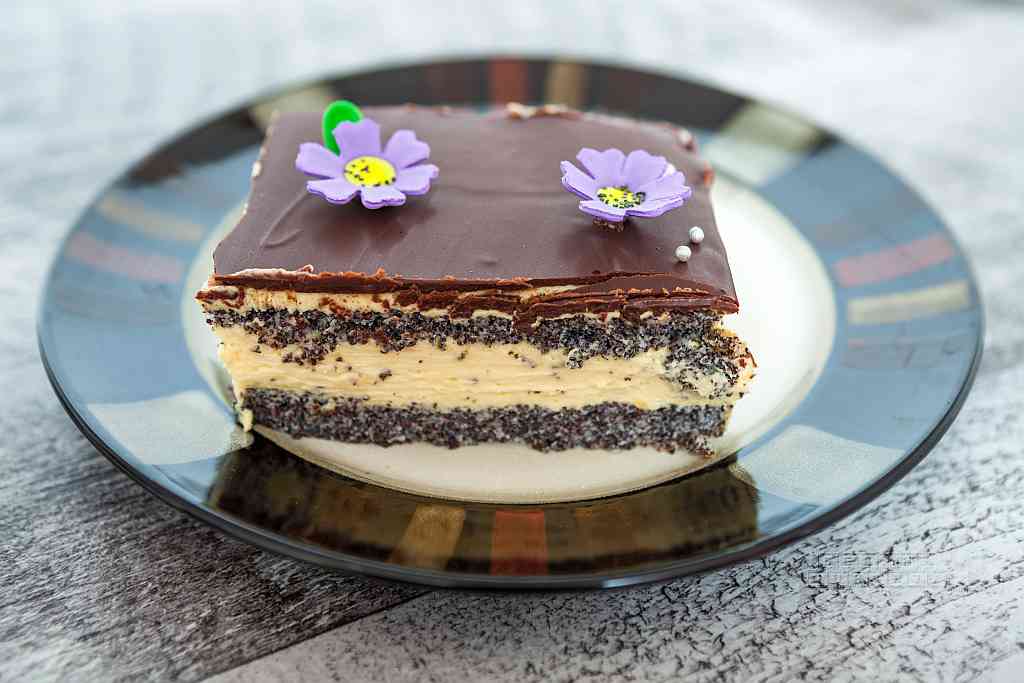Torta sa makom