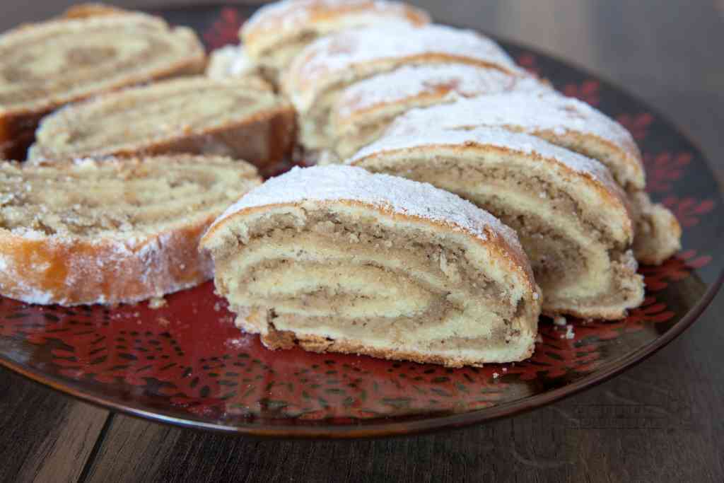 Štrudla sa belim makom