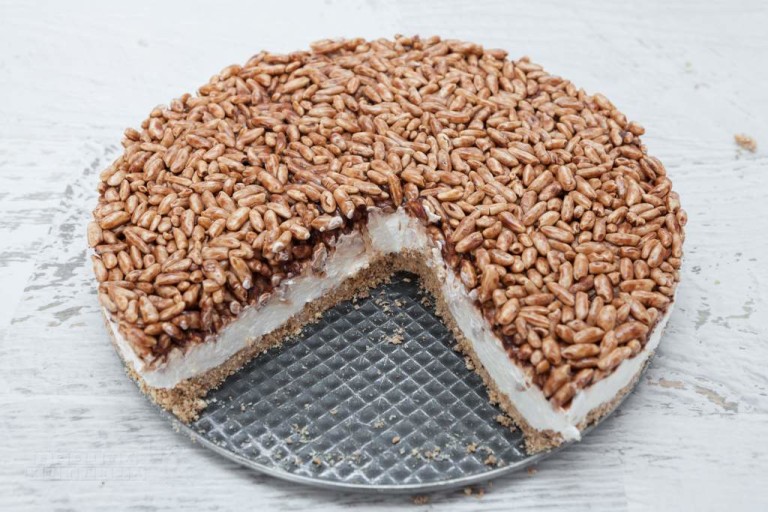 Cheesecake sa ekspandiranom rižom