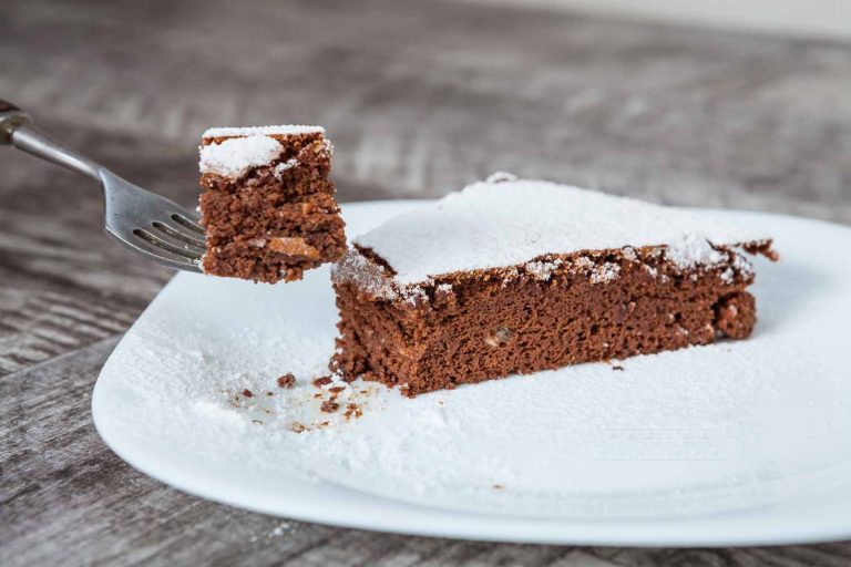 Jednostavna čokoladna torta