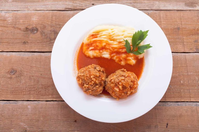 Ćufte u paradajz sosu