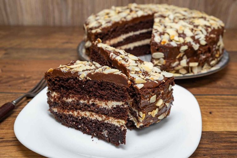Čokoladna karamel torta