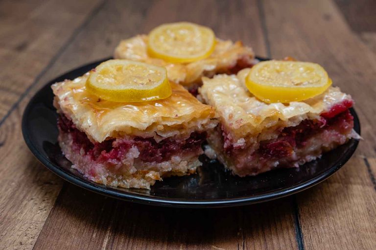 Baklava sa višnjama
