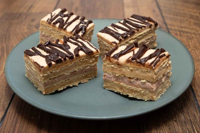 Plazma torta sa voćnim pireom